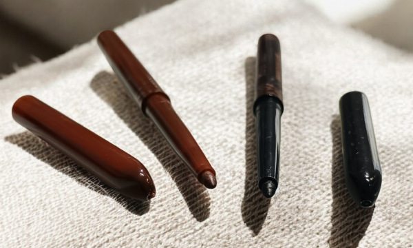 Pink key vysúvacia ceruzka na obočie