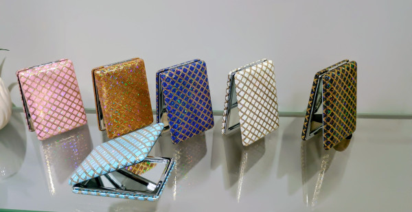 Elegantné zrkadielko 1